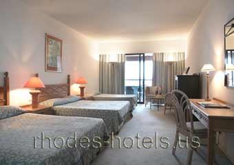 Rhodes Hilton Family Room