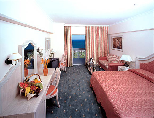 http://www.rhodes-hotels.us/pictures-rhodes/rodos-palladium.jpg