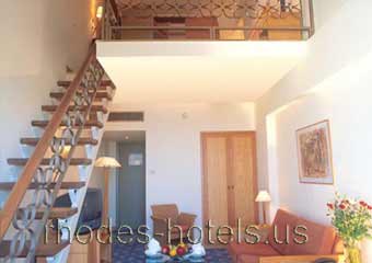 Rodian Amathus Beach Family Suite