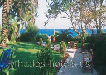 Rodian Amathus Beach Hotel Garden