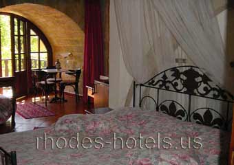Saint Nikolis Hotel Guestroom